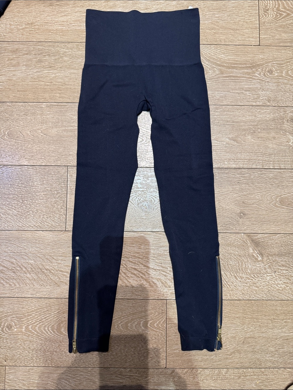 SPANX NWOT Look At Me Now Leggings In Navy